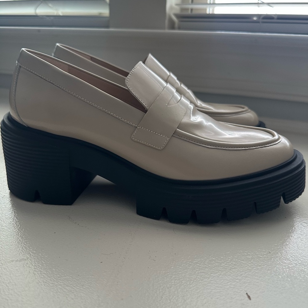 Stuart Weitzman Cream Loafers - Picture 5 of 8